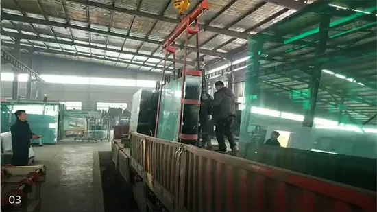 Professional Manufacturer Parts Front Windshield Front Bus Windshield Laminated 